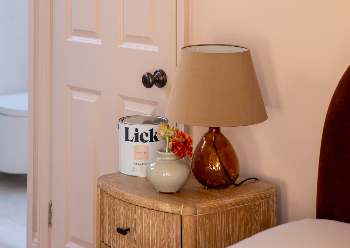 Eggshell paint